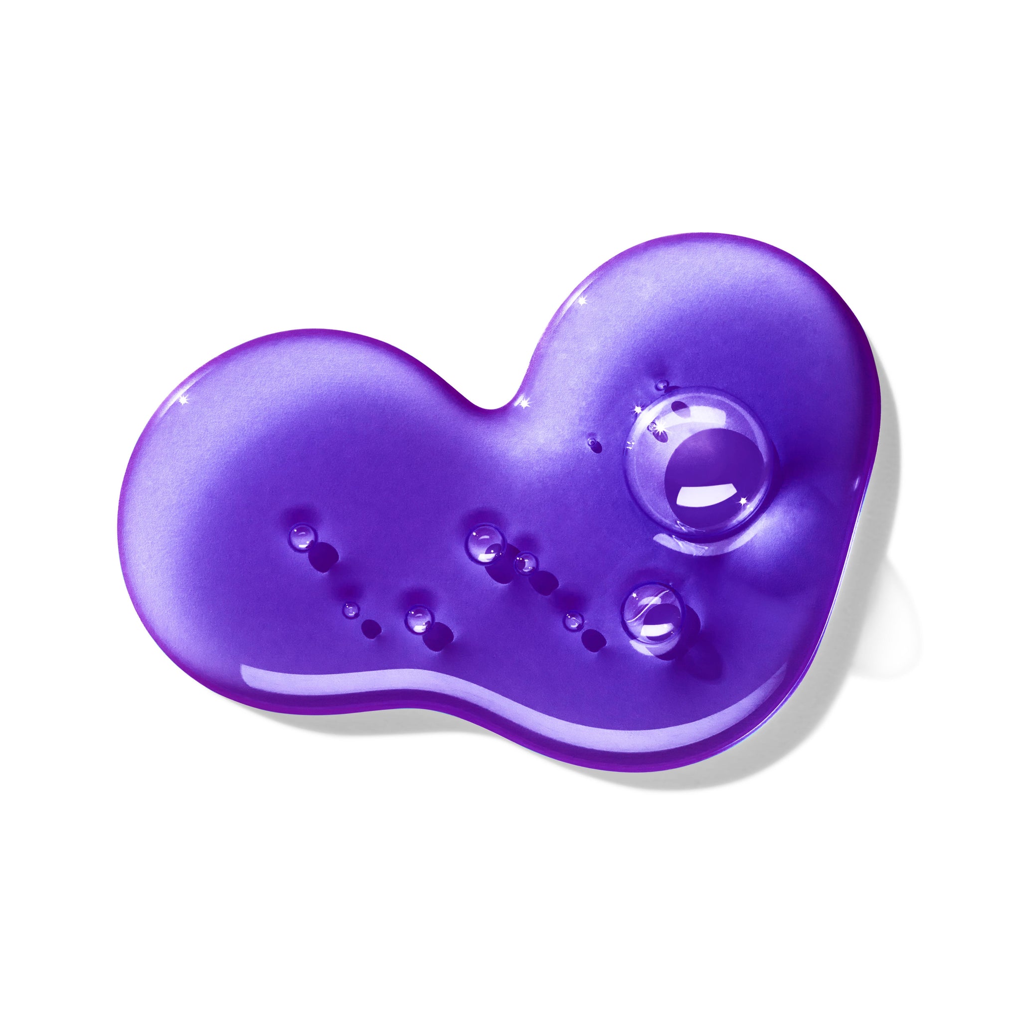 A shiny, purple, bean-shaped droplet with small bubbles inside evokes relaxation, representing MoltonBrown Nederlands Relaxing Ylang-Ylang Bad- & Douchegel 300ml against a white background.