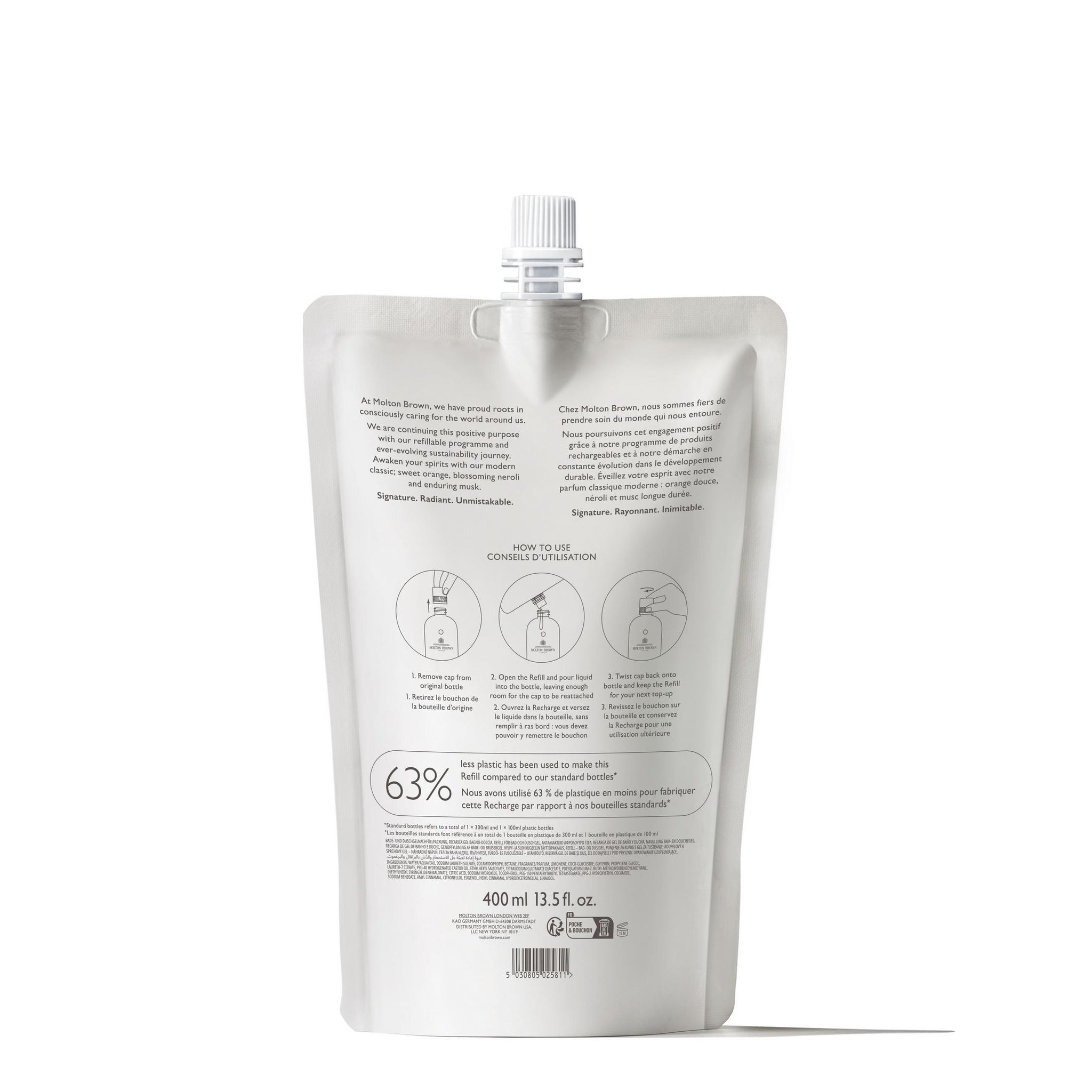 A silver 400 mL (13.5 fl. oz.) MoltonBrown Nederlands Test Orange & Bergamot Bad- & Douchegel Navulling pouch with a white cap, shown from the back, features instructions and details in black text. Ideal for citrus douchegel met Sevilliaanse sinaasappel.