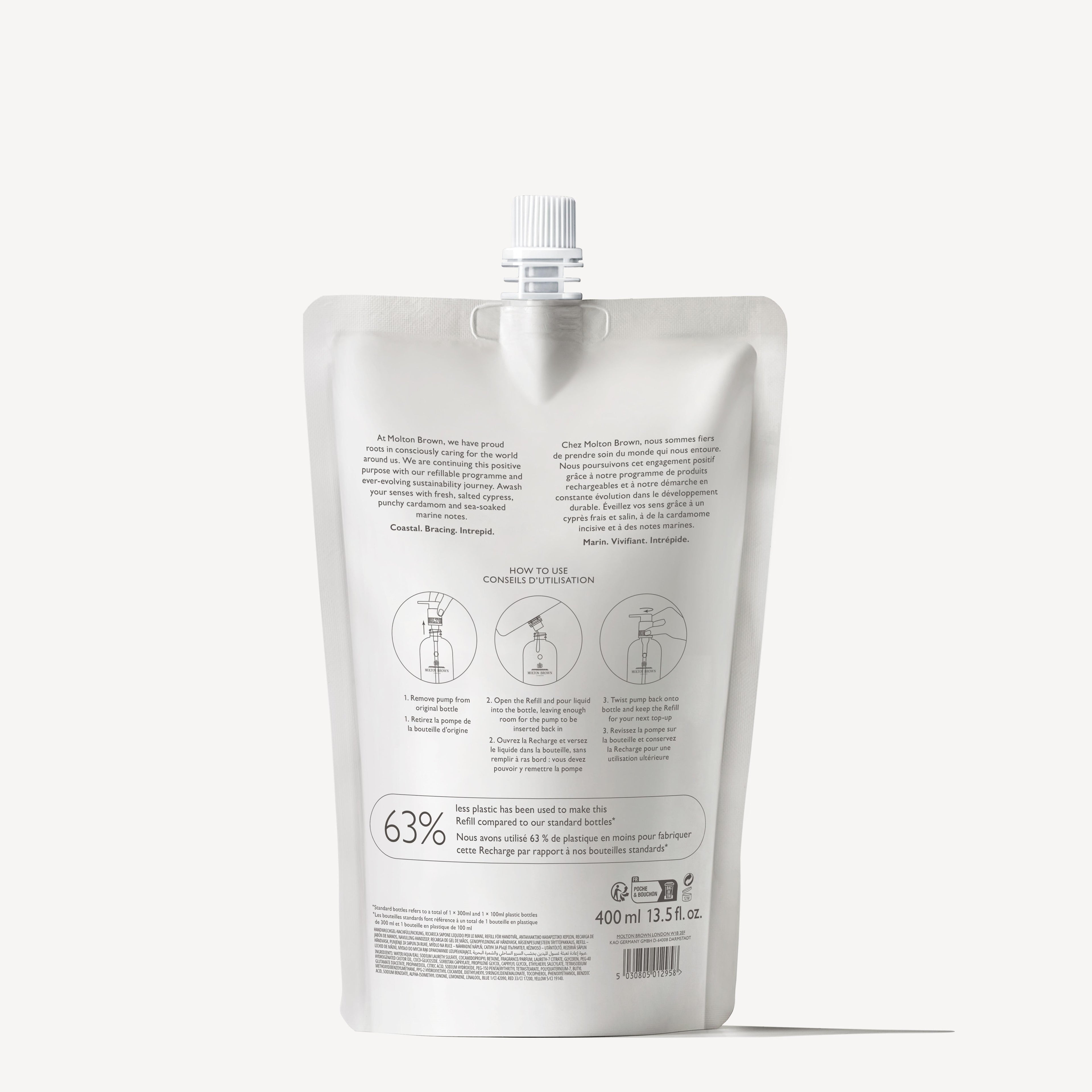 The MoltonBrown Nederlands Coastal Cypress & Sea Fennel Vloeibare Handzeep Navulling 400ml is a white, stand-up pouch with spout cap, gray text and diagrams on the back; it's milieuvriendelijk and offers an aromatische geur.